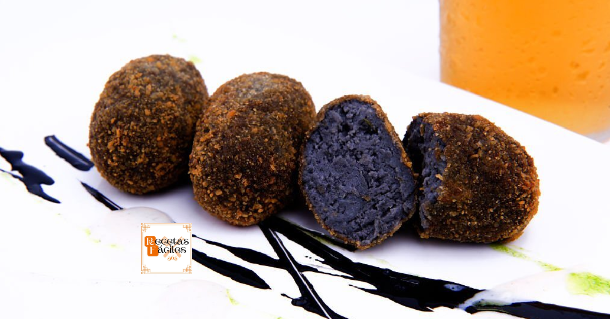 Croquetas de chipirones en su tinta